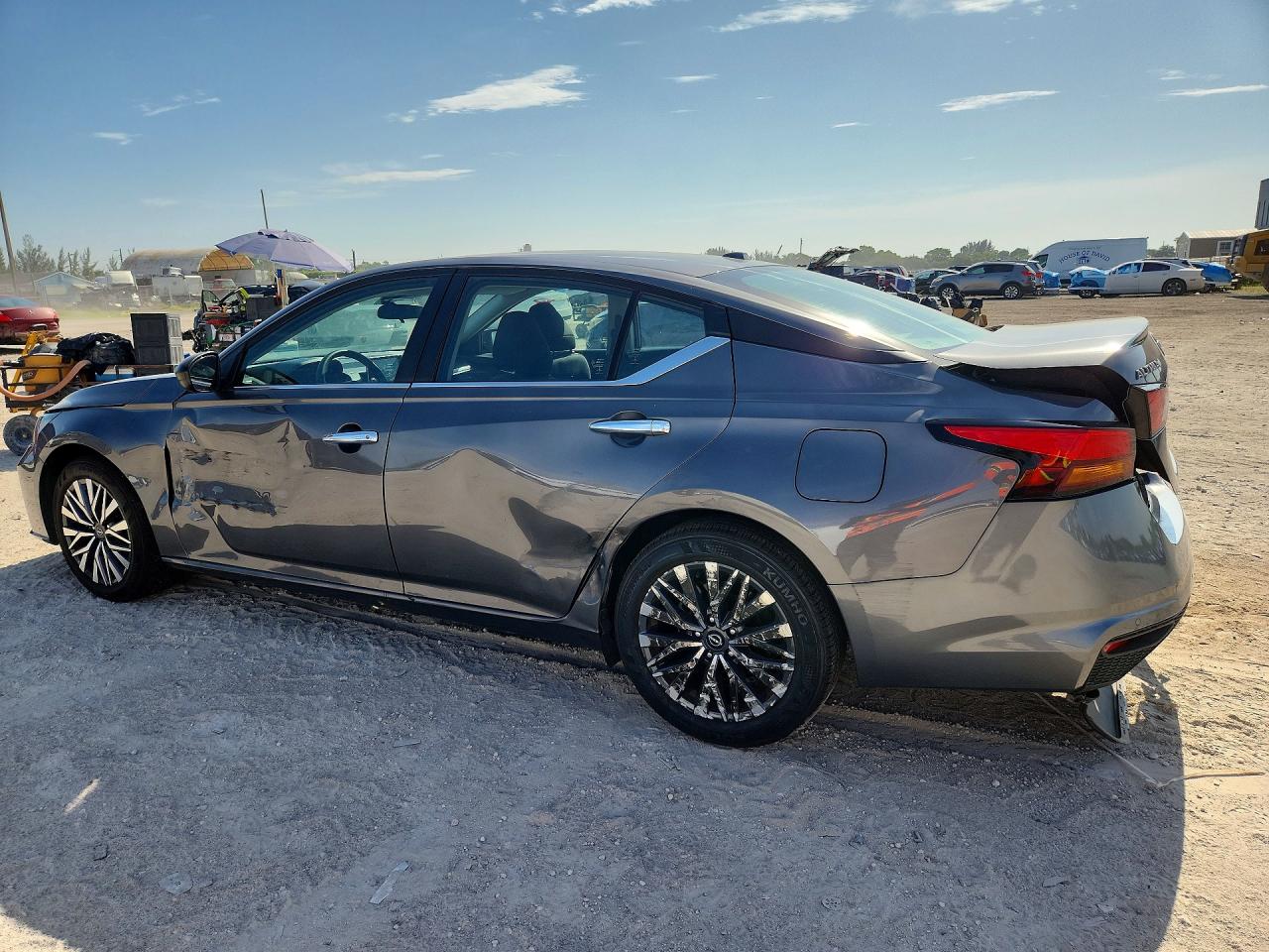 2025 NISSAN ALTIMA SV — снимка 2