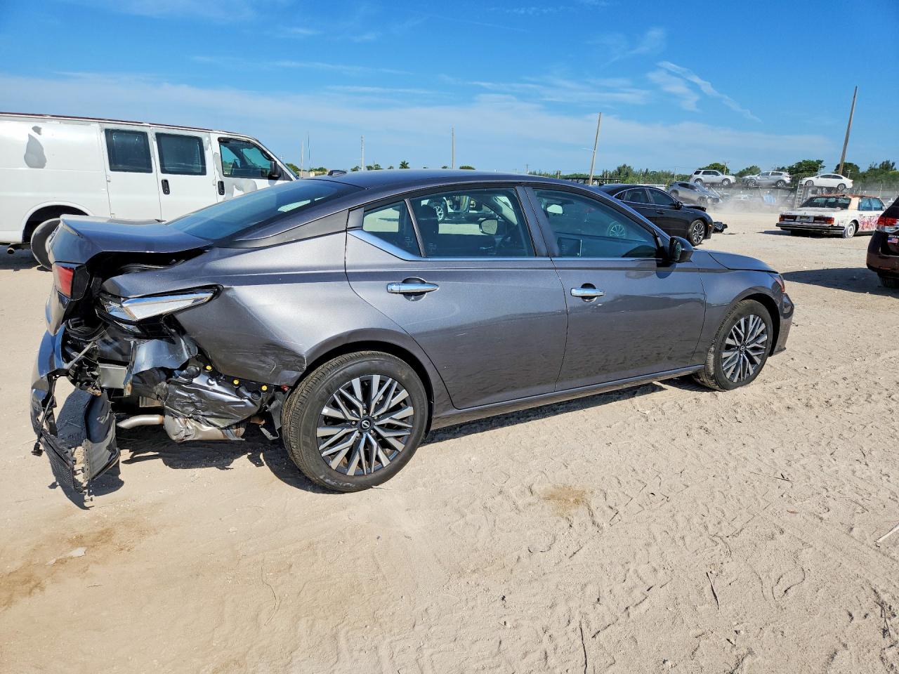 2025 NISSAN ALTIMA SV — снимка 3