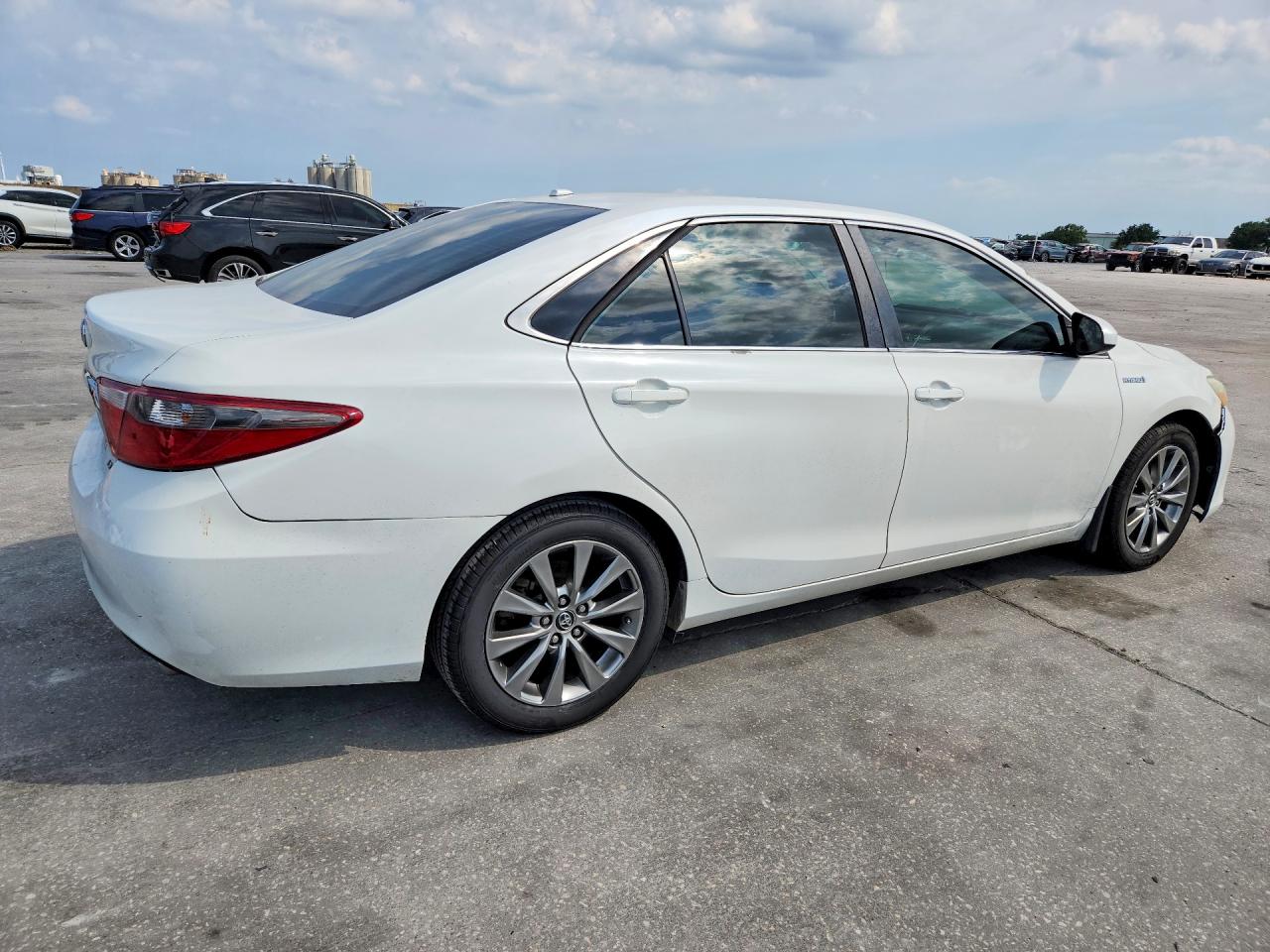 2015 TOYOTA CAMRY HYBRID XLE — снимка 3