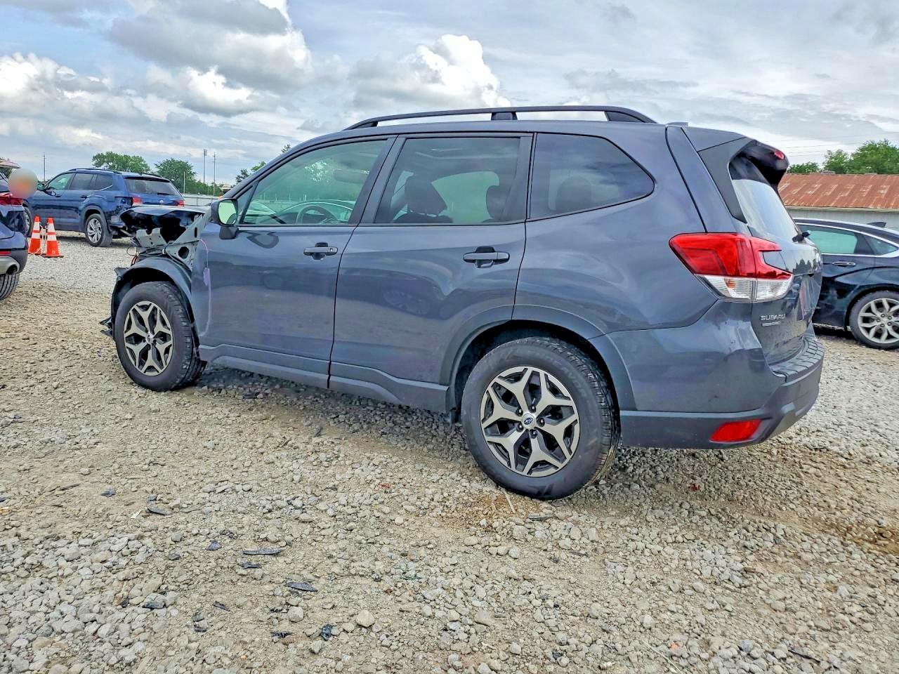 2020 SUBARU FORESTER PREMIUM — снимка 2