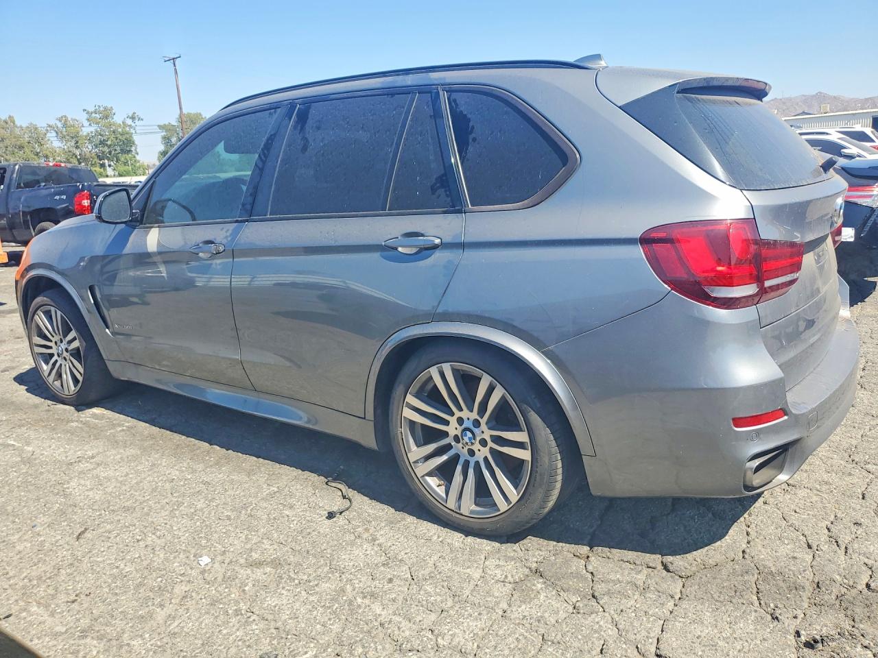 2015 BMW X5 XDRIVE50I — снимка 2