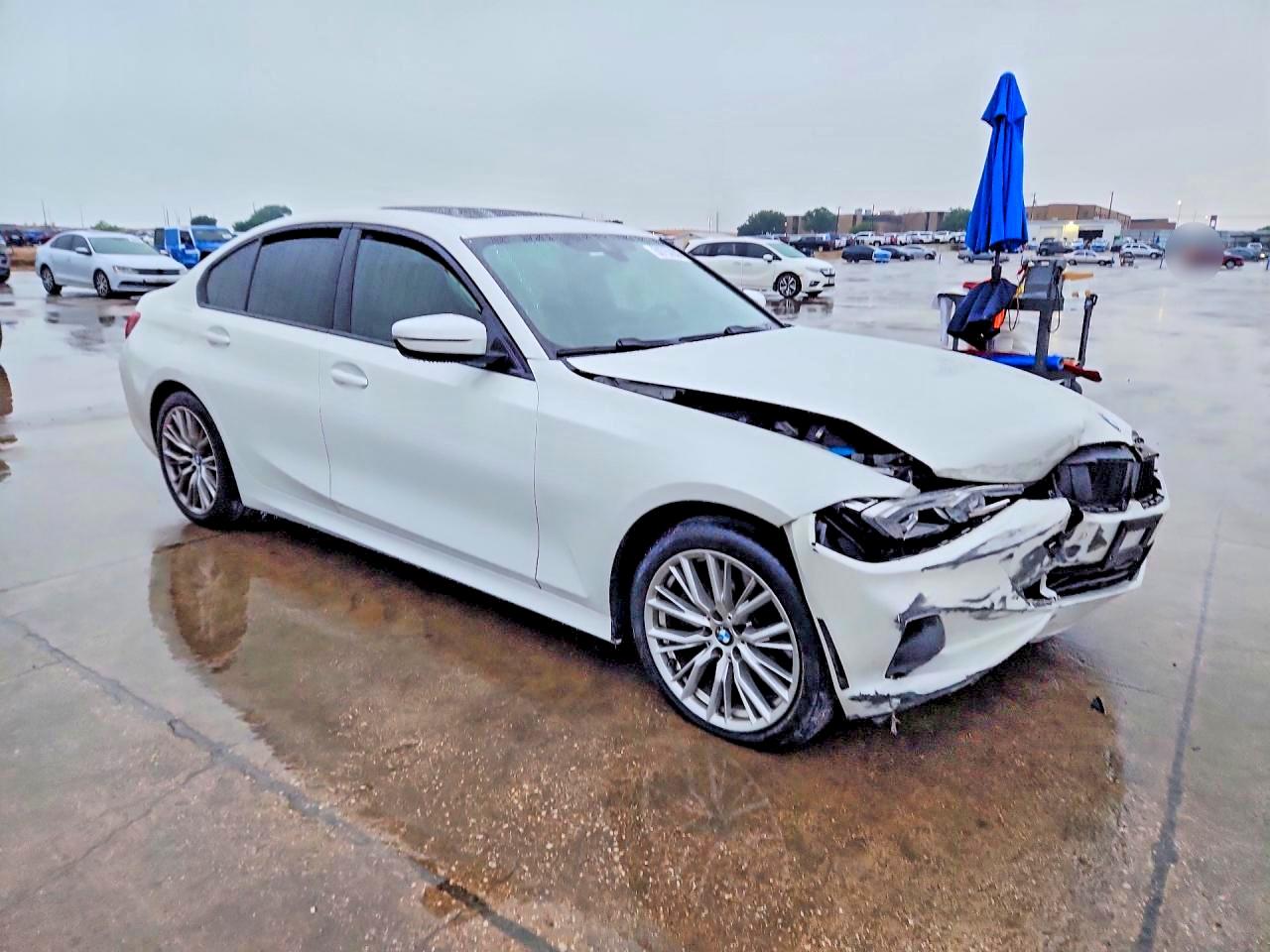 2023 BMW 330I — снимка 4