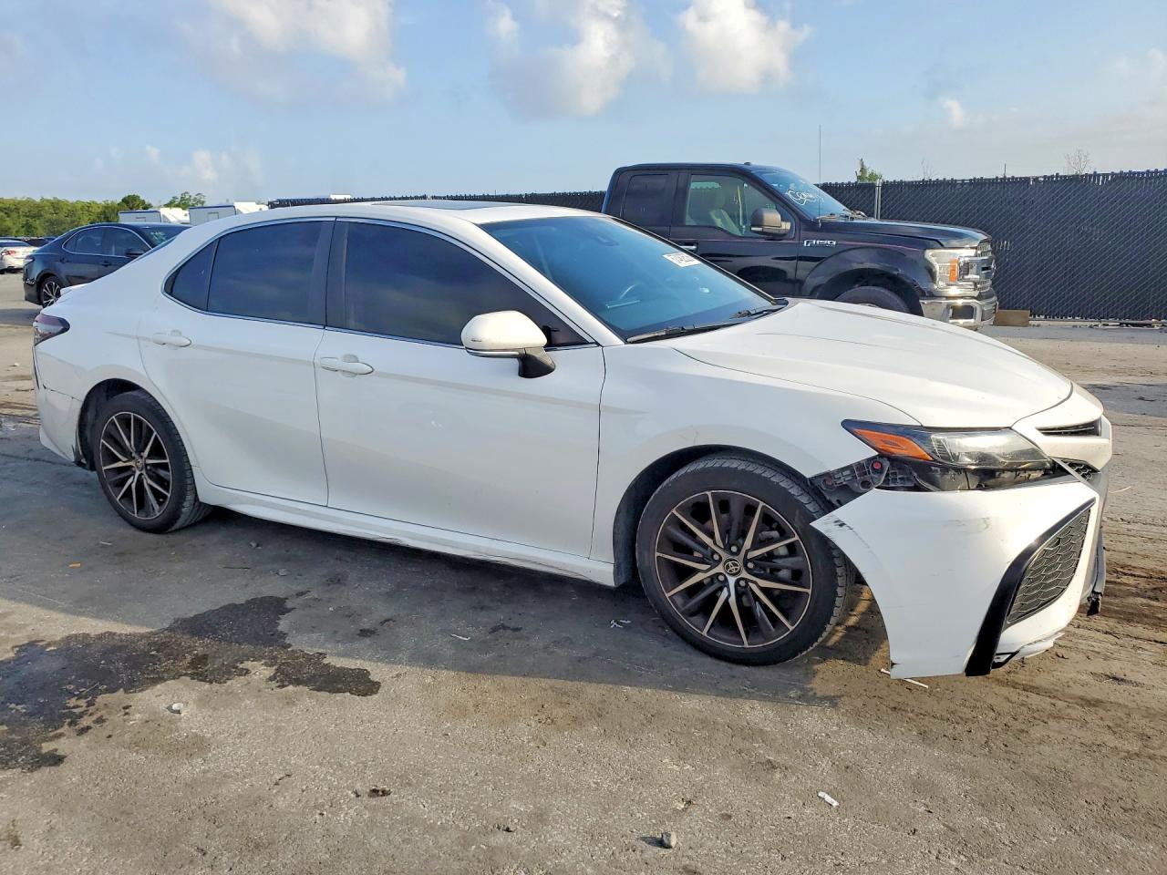 2022 TOYOTA CAMRY SE — снимка 4