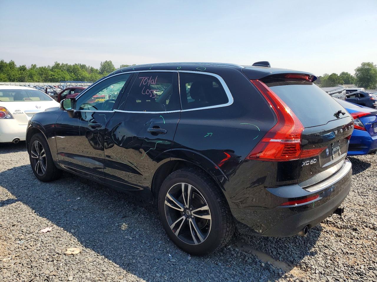 2018 VOLVO XC60 T5 MOMENTUM — снимка 2