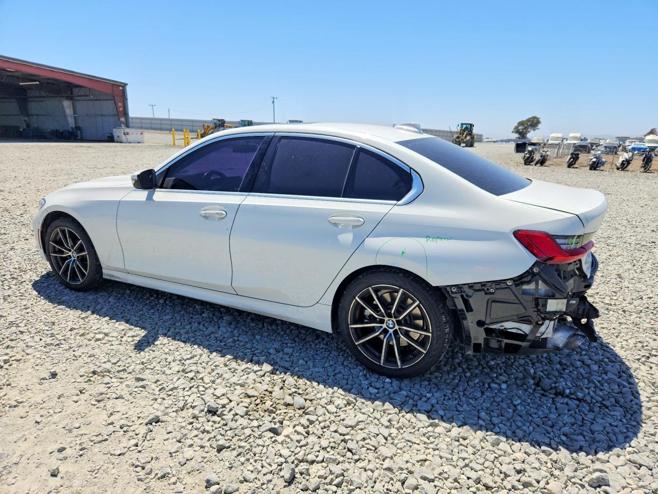 2020 BMW 330I — снимка 2