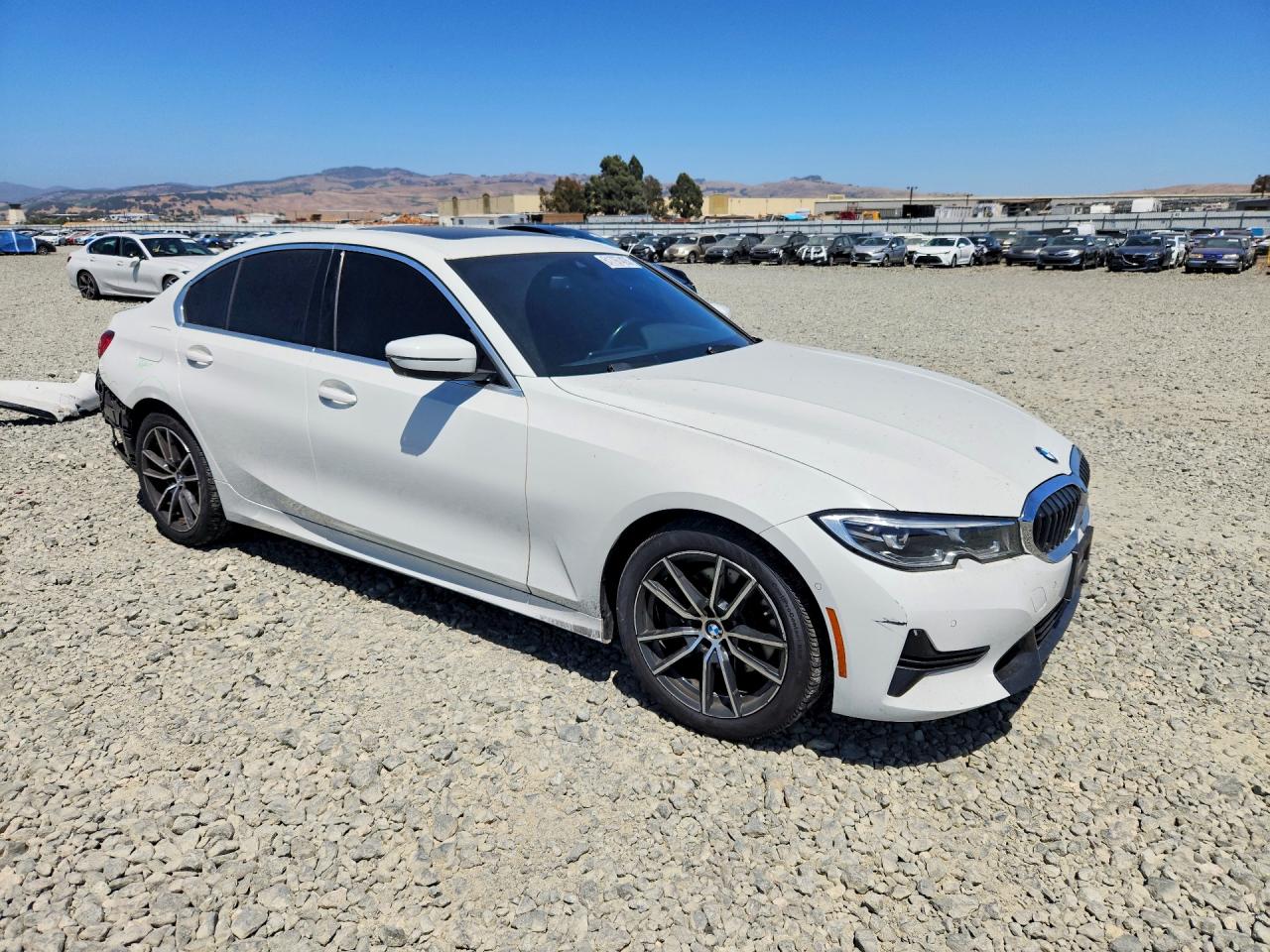 2020 BMW 330I — снимка 4