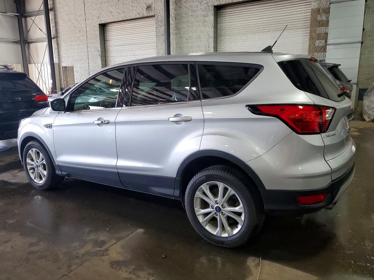 2019 FORD ESCAPE SE — снимка 2