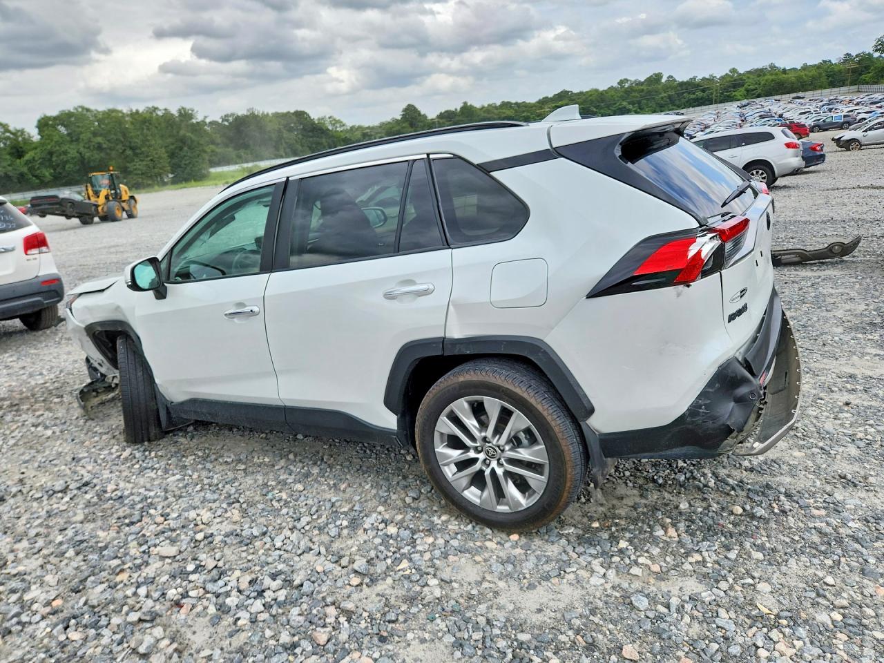 2024 TOYOTA RAV4 LIMITED — снимка 2
