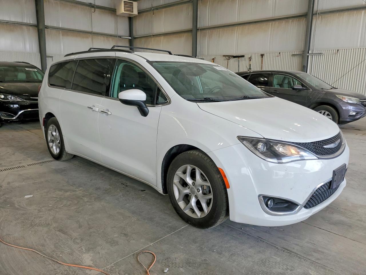 2017 CHRYSLER PACIFICA TOURING L — снимка 4