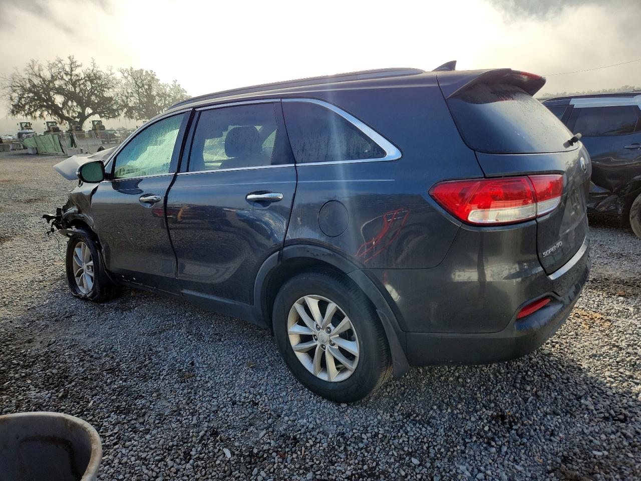 2017 KIA SORENTO LX — снимка 2