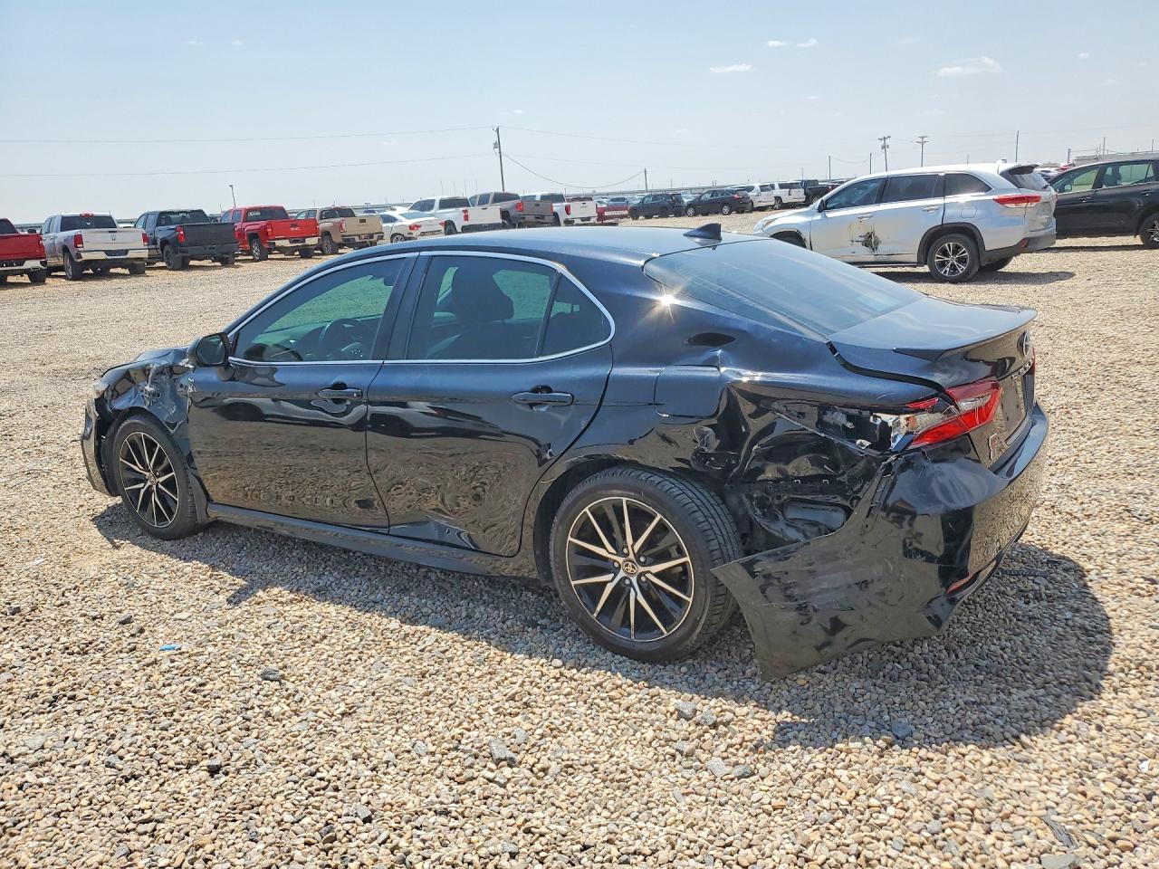 2021 TOYOTA CAMRY SE — снимка 2