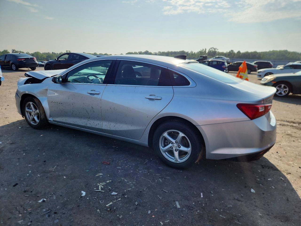 2018 CHEVROLET MALIBU LS — снимка 2