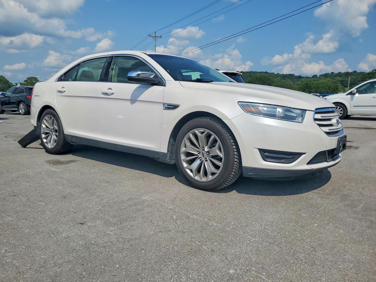 2015 FORD TAURUS LIMITED — снимка 4