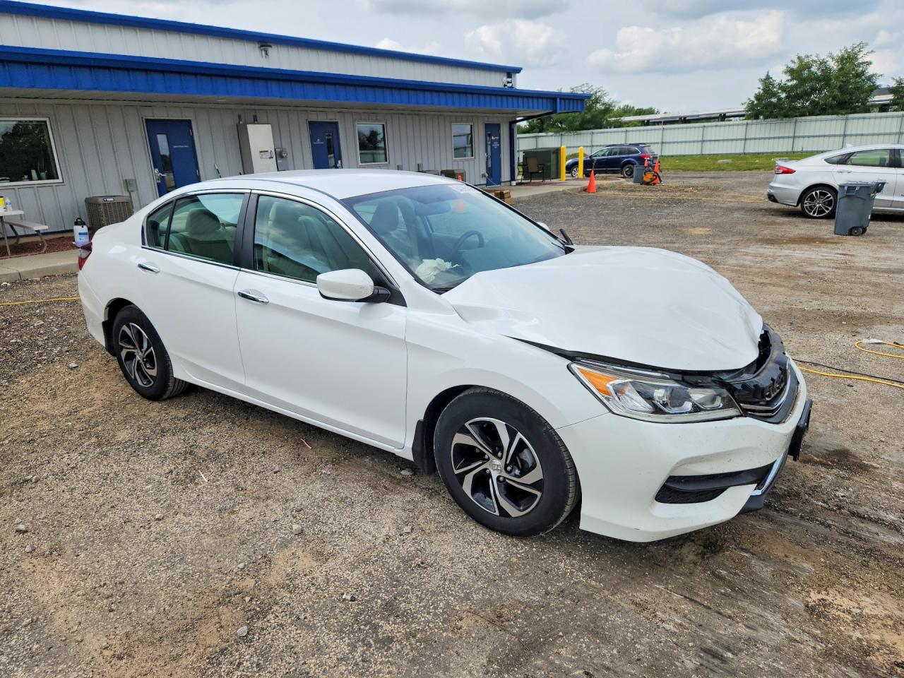 2017 HONDA ACCORD LX — снимка 4