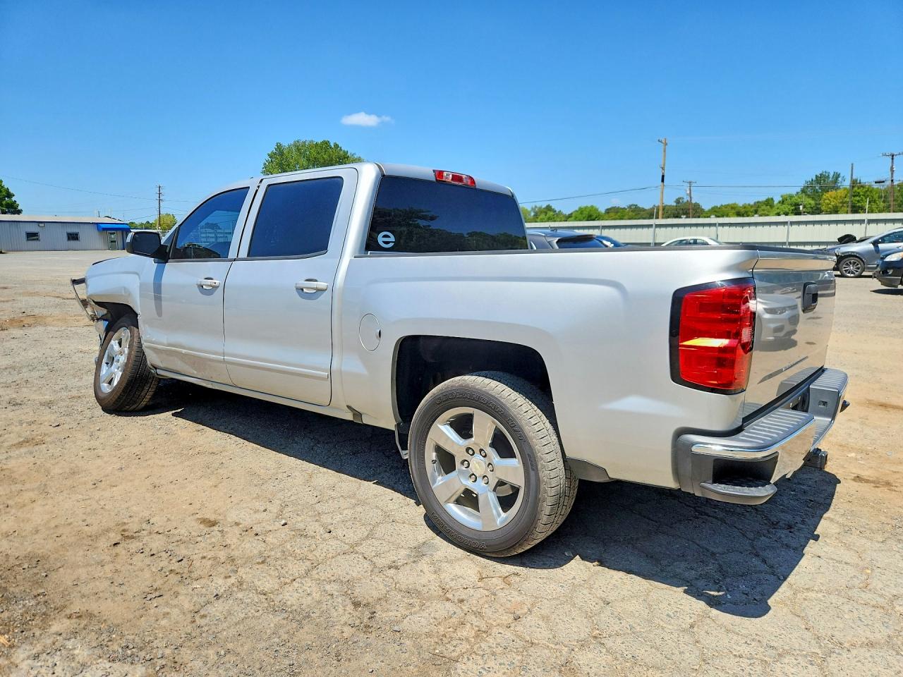 2017 CHEVROLET SILVERADO C1500 LT — снимка 2