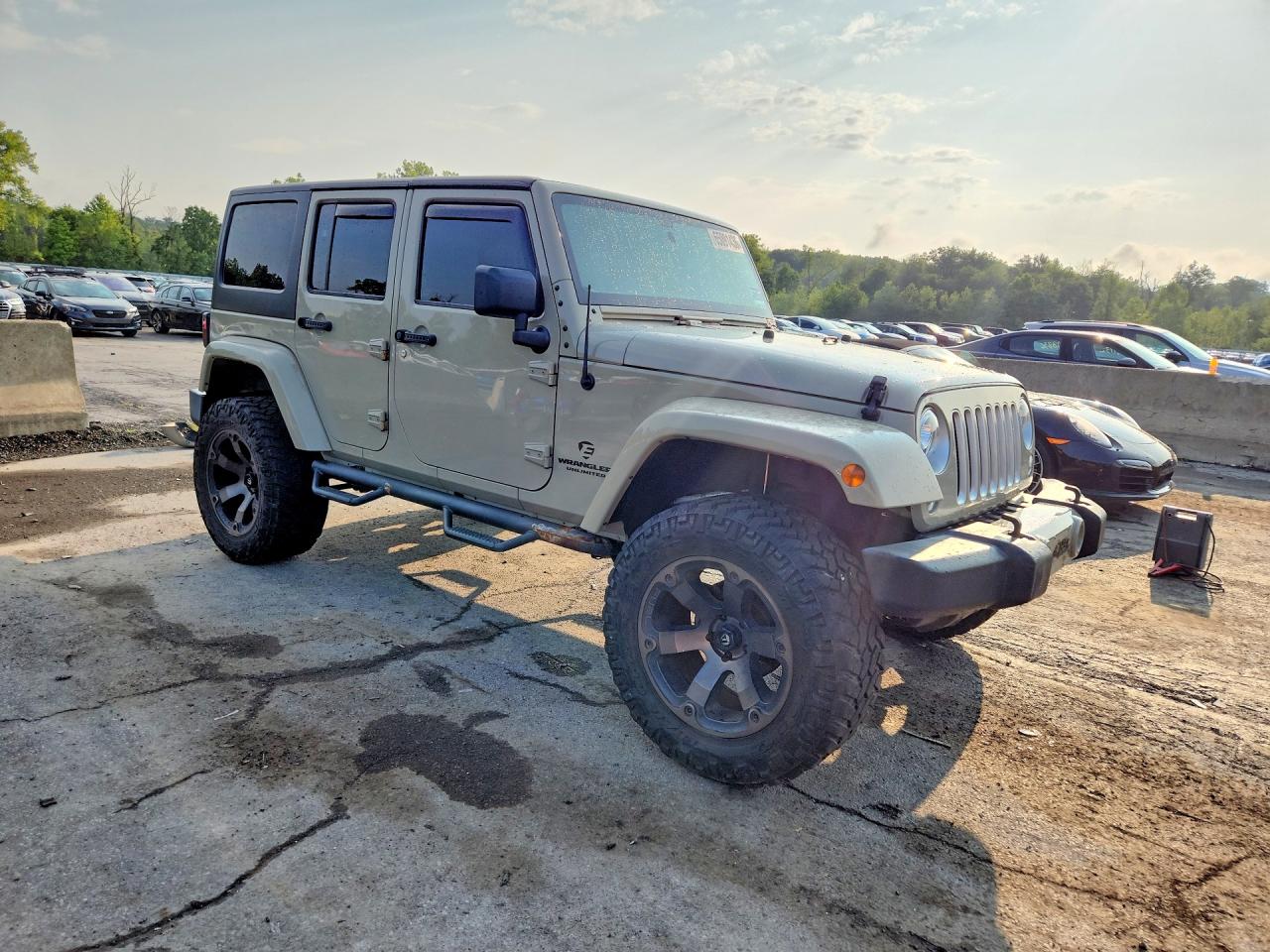 2017 JEEP WRANGLER UNLIMITED SAHARA — снимка 4