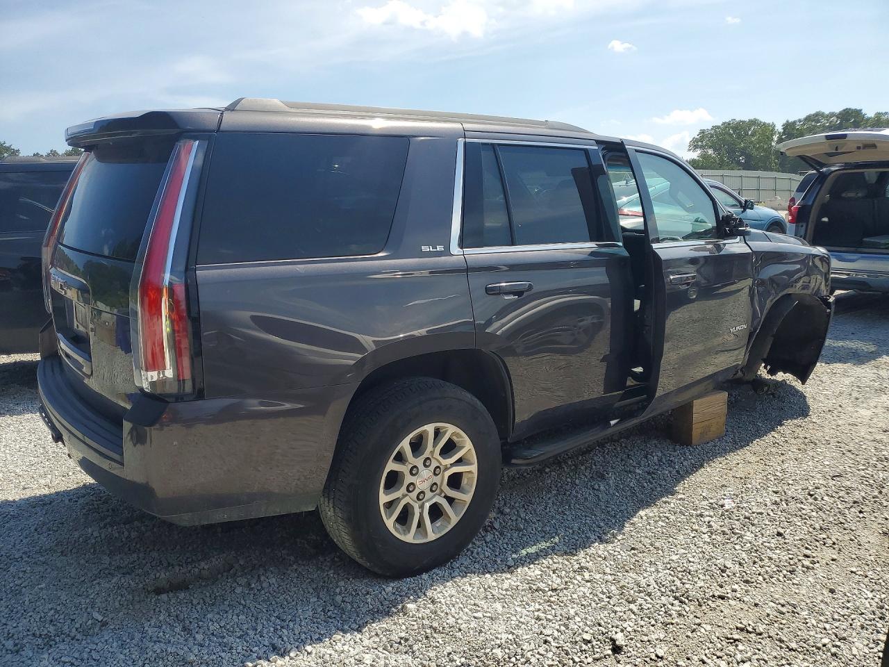 2018 GMC YUKON SLE — снимка 3