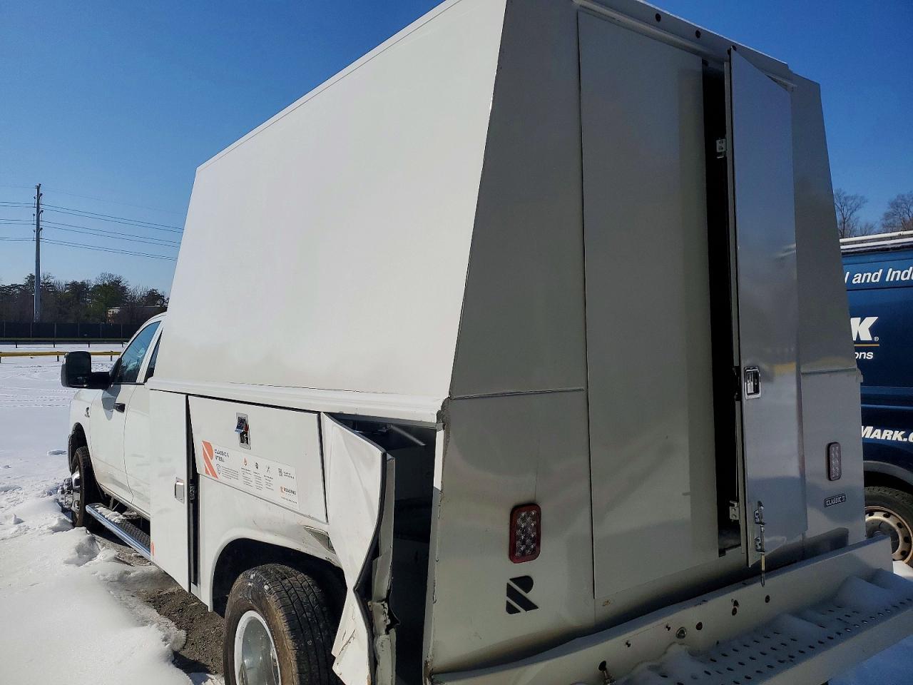 2024 RAM 3500 — снимка 2