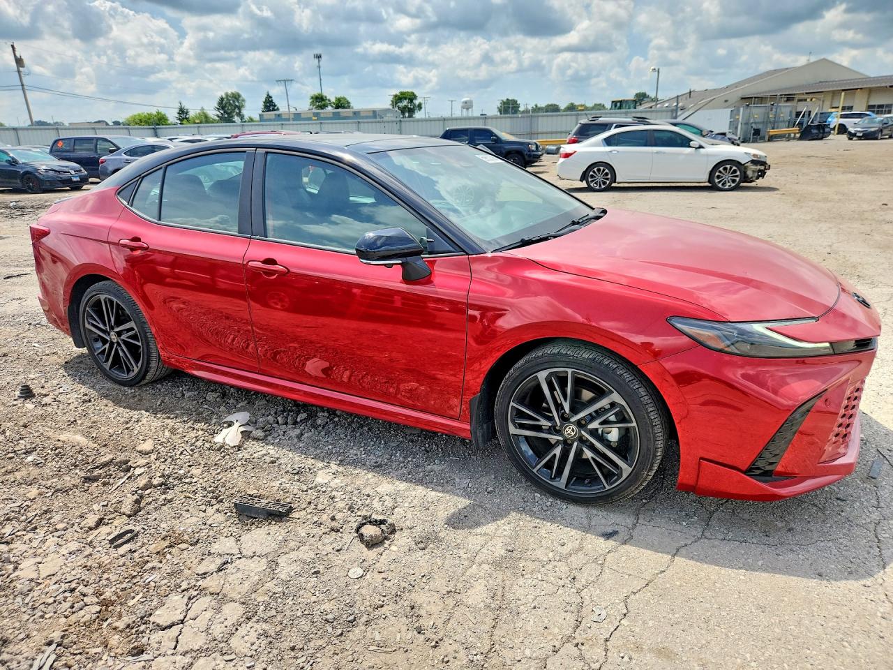 2025 TOYOTA CAMRY XSE — снимка 4