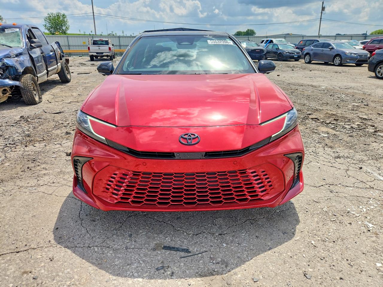 2025 TOYOTA CAMRY XSE — снимка 5