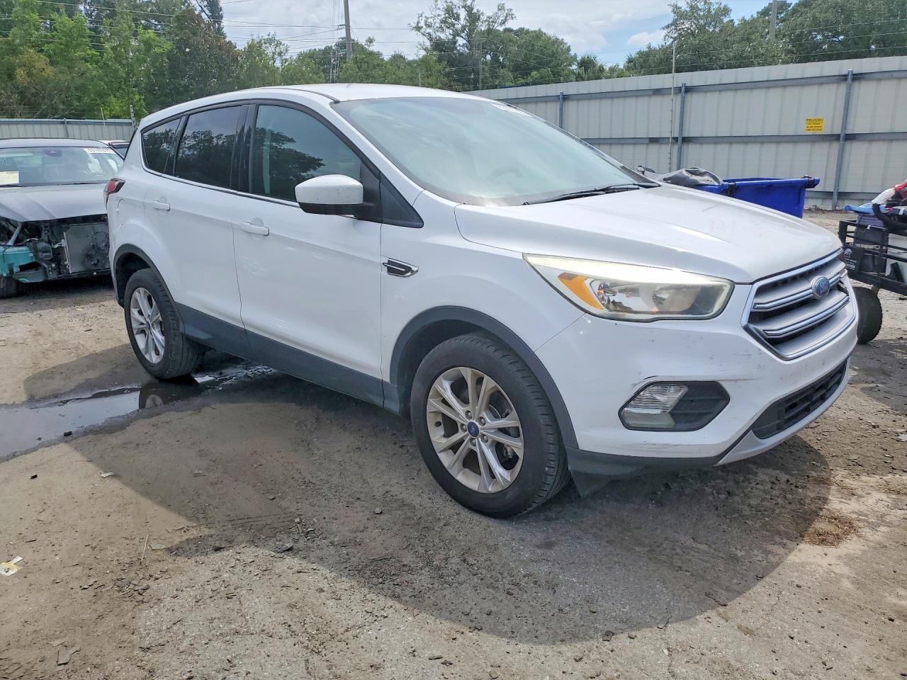 2017 FORD ESCAPE SE — снимка 4