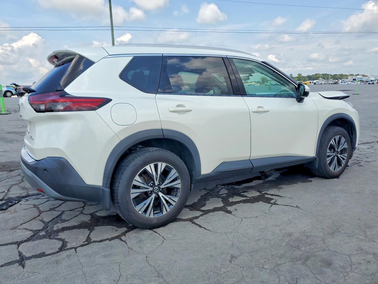 2021 NISSAN ROGUE SV — снимка 3