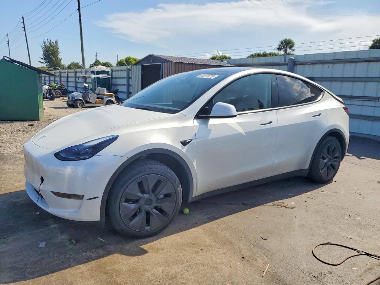 2025 TESLA MODEL Y
