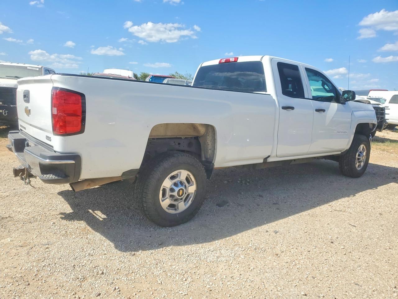 2017 CHEVROLET SILVERADO C2500 HEAVY DUTY — снимка 3