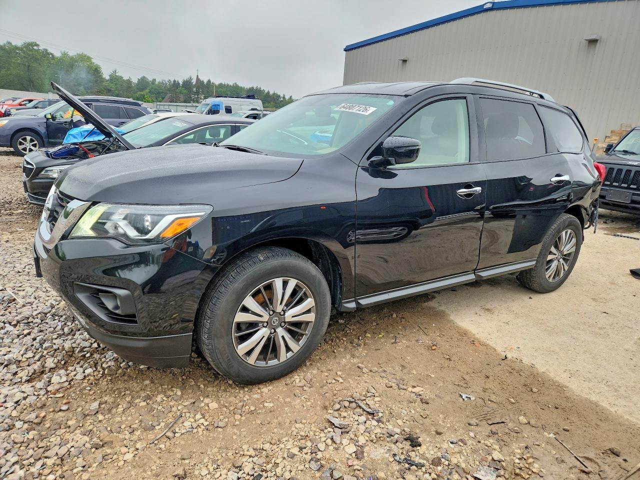 2019 NISSAN PATHFINDER SV