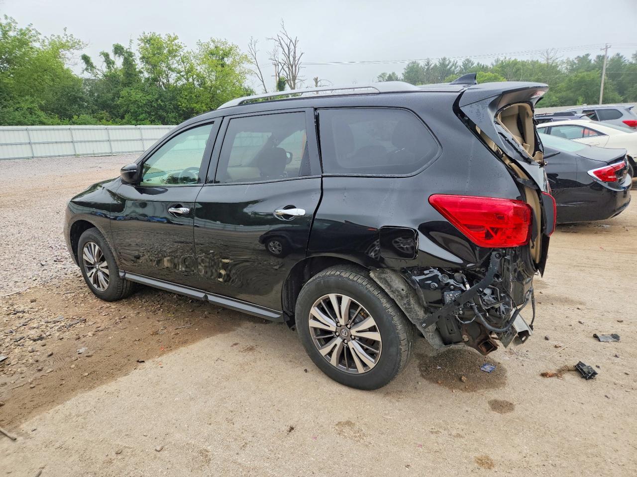2019 NISSAN PATHFINDER SV — снимка 2