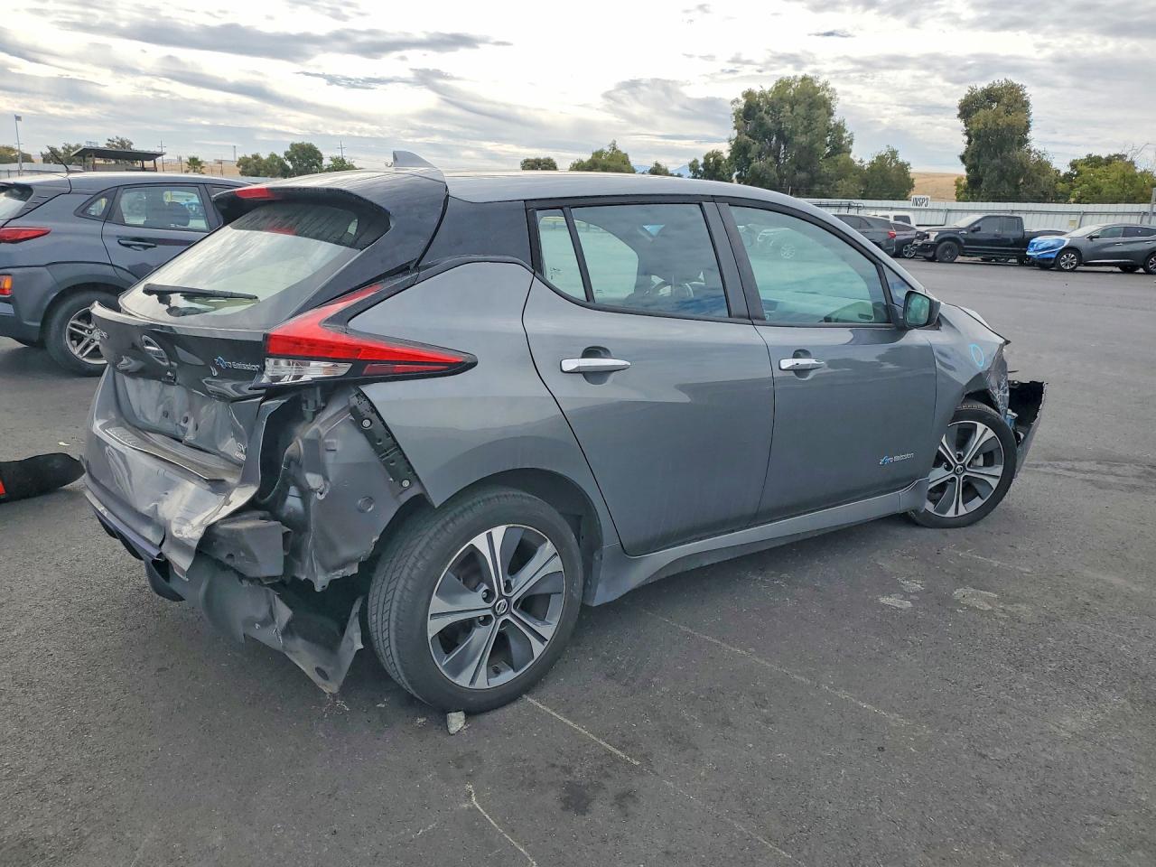 2019 NISSAN LEAF SV PLUS — снимка 3