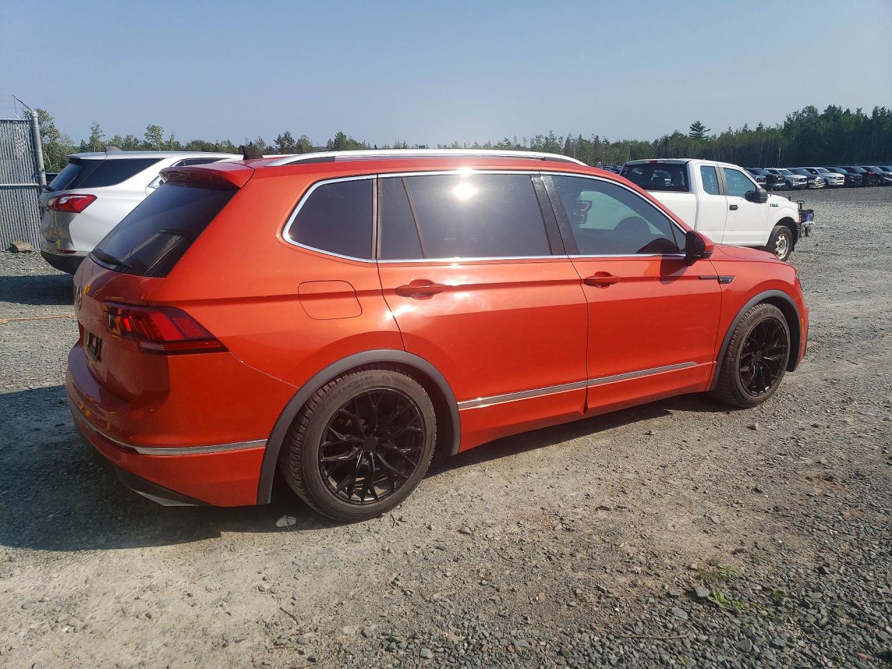 2018 VOLKSWAGEN TIGUAN SEL PREMIUM — снимка 3