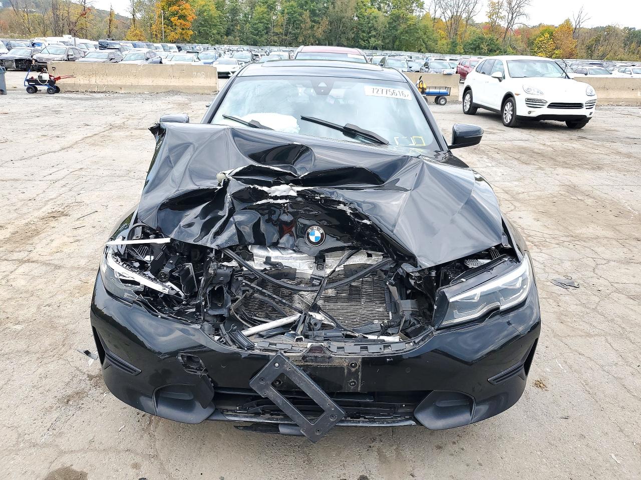 2021 BMW 330XI — photo 5