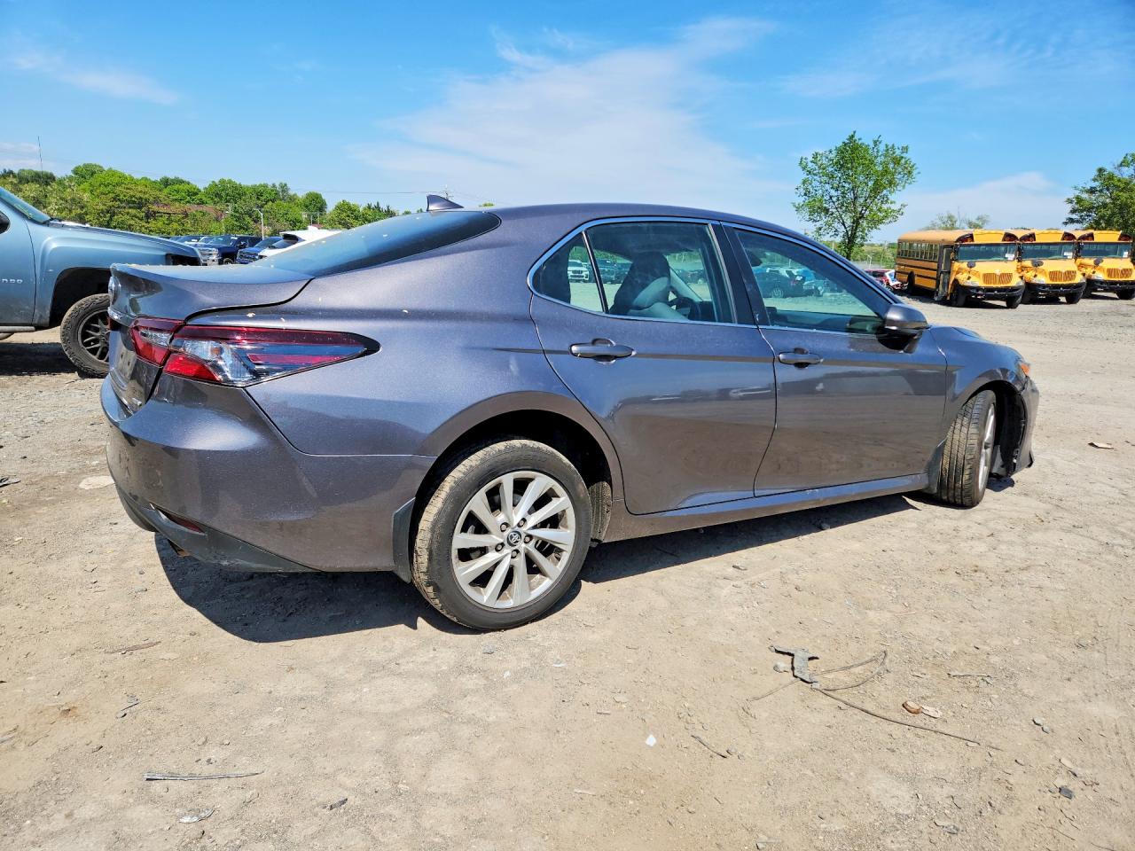 2022 TOYOTA CAMRY LE — снимка 3