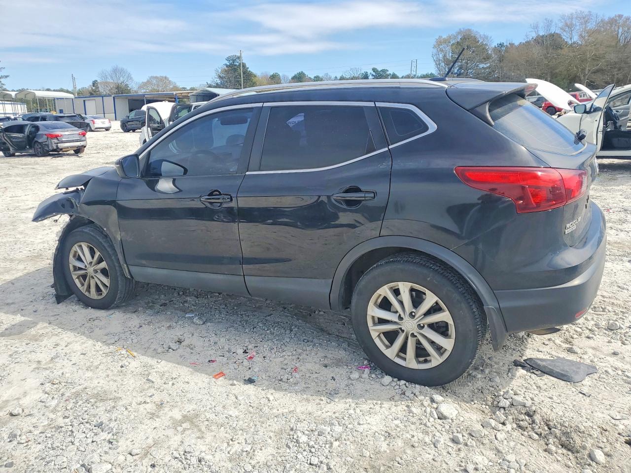 2017 NISSAN ROGUE SPORT SV — снимка 2