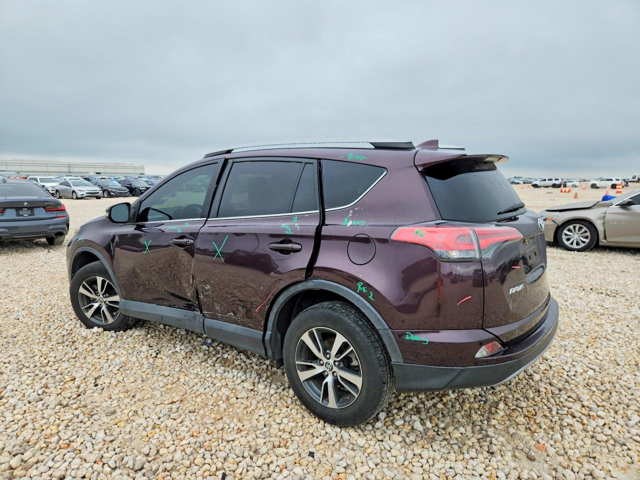 2018 TOYOTA RAV4 XLE — снимка 2