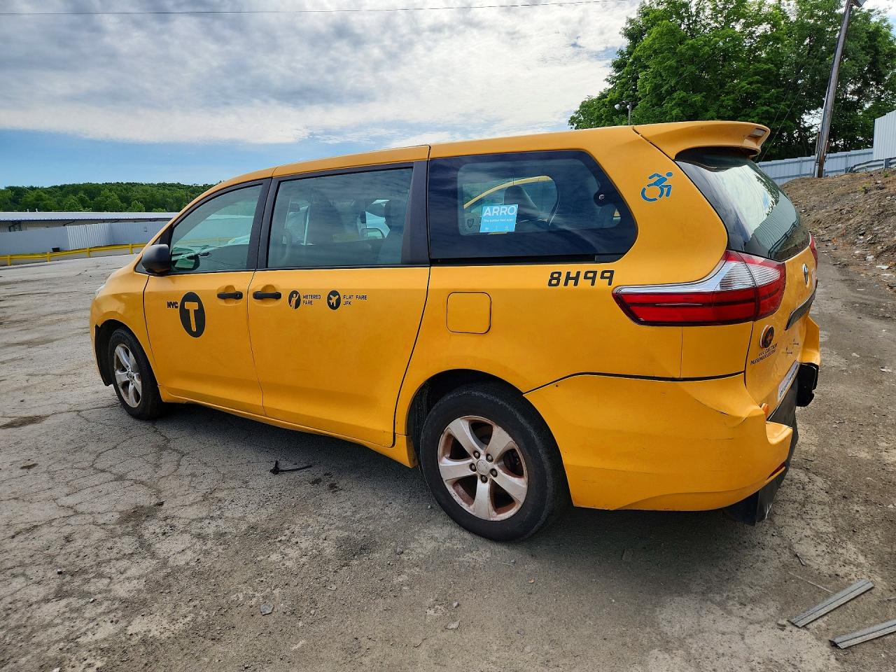 2017 TOYOTA SIENNA — снимка 2