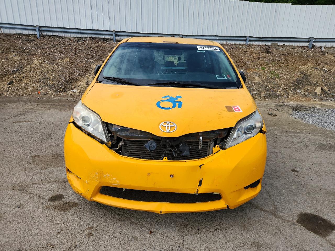 2017 TOYOTA SIENNA — снимка 5