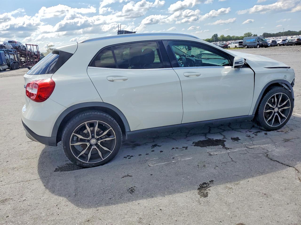 2015 MERCEDES-BENZ GLA 250 — снимка 3