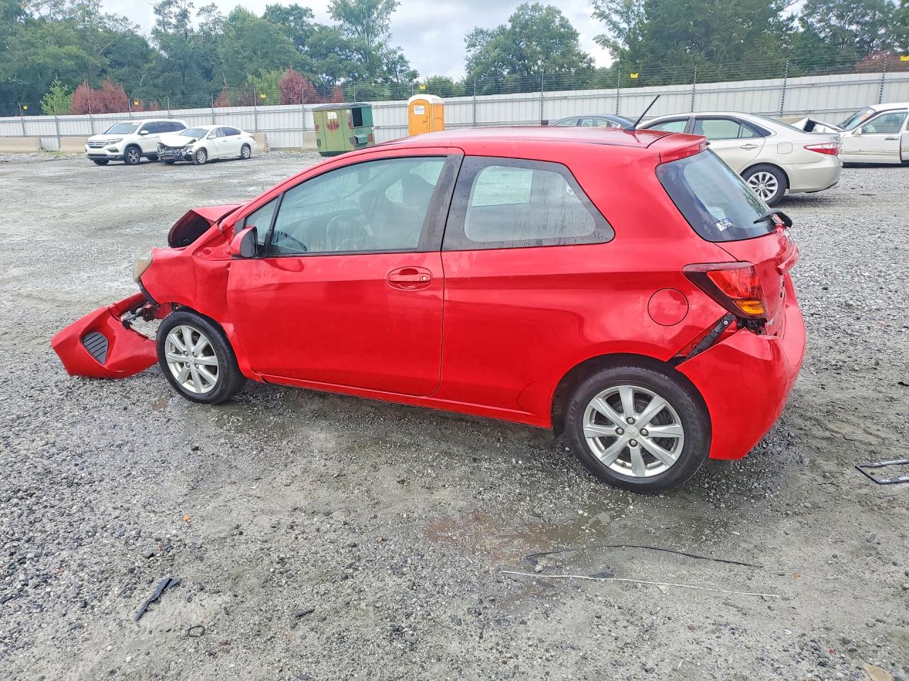 2015 TOYOTA YARIS 3-DOOR LE — снимка 2