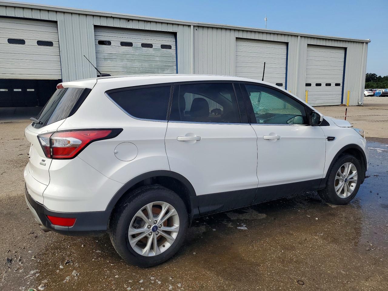 2017 FORD ESCAPE SE — снимка 3
