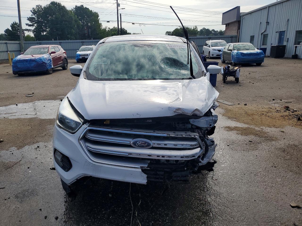 2017 FORD ESCAPE SE — снимка 5