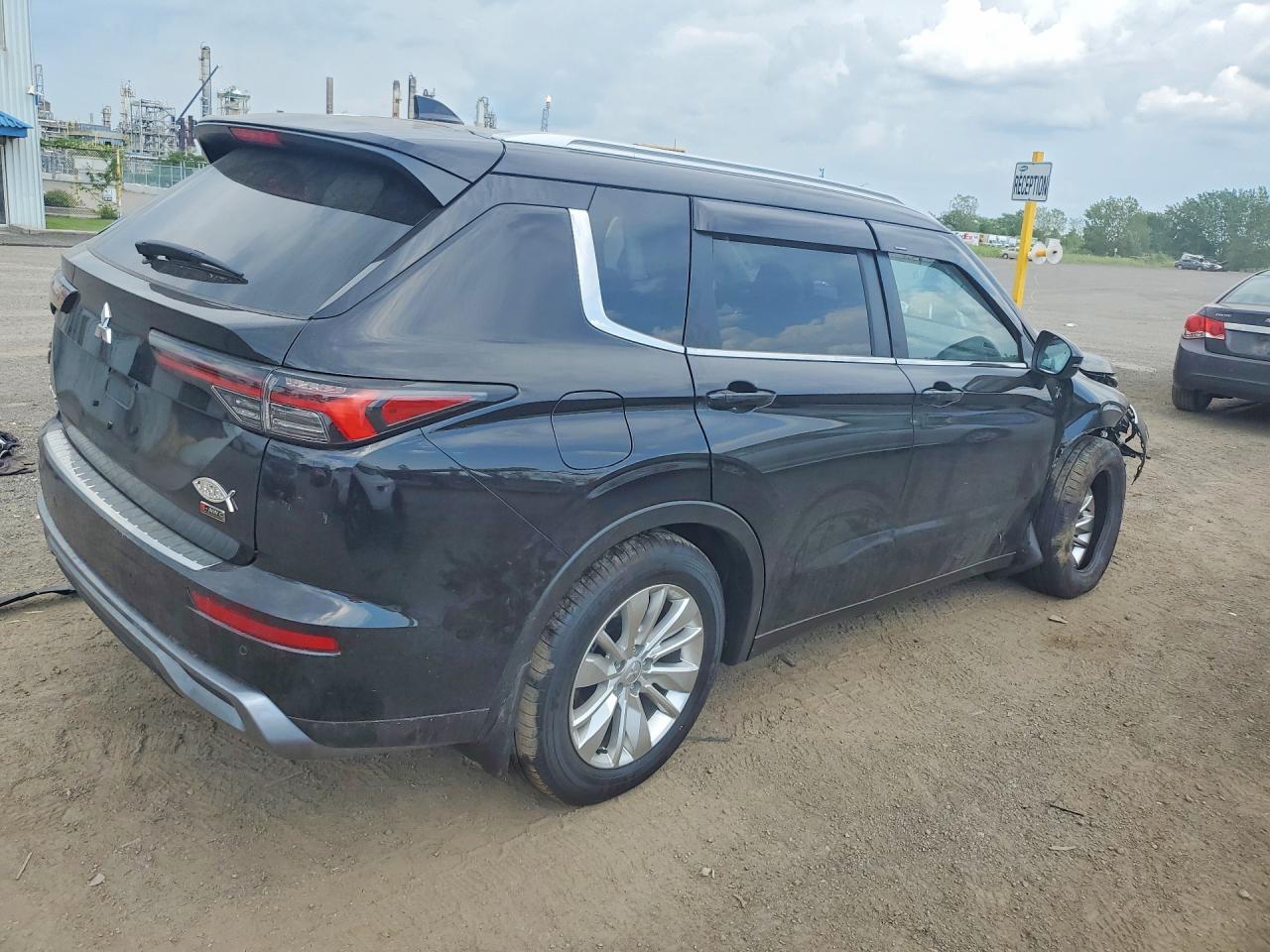 2026 MITSUBISHI OUTLANDER SE — снимка 3