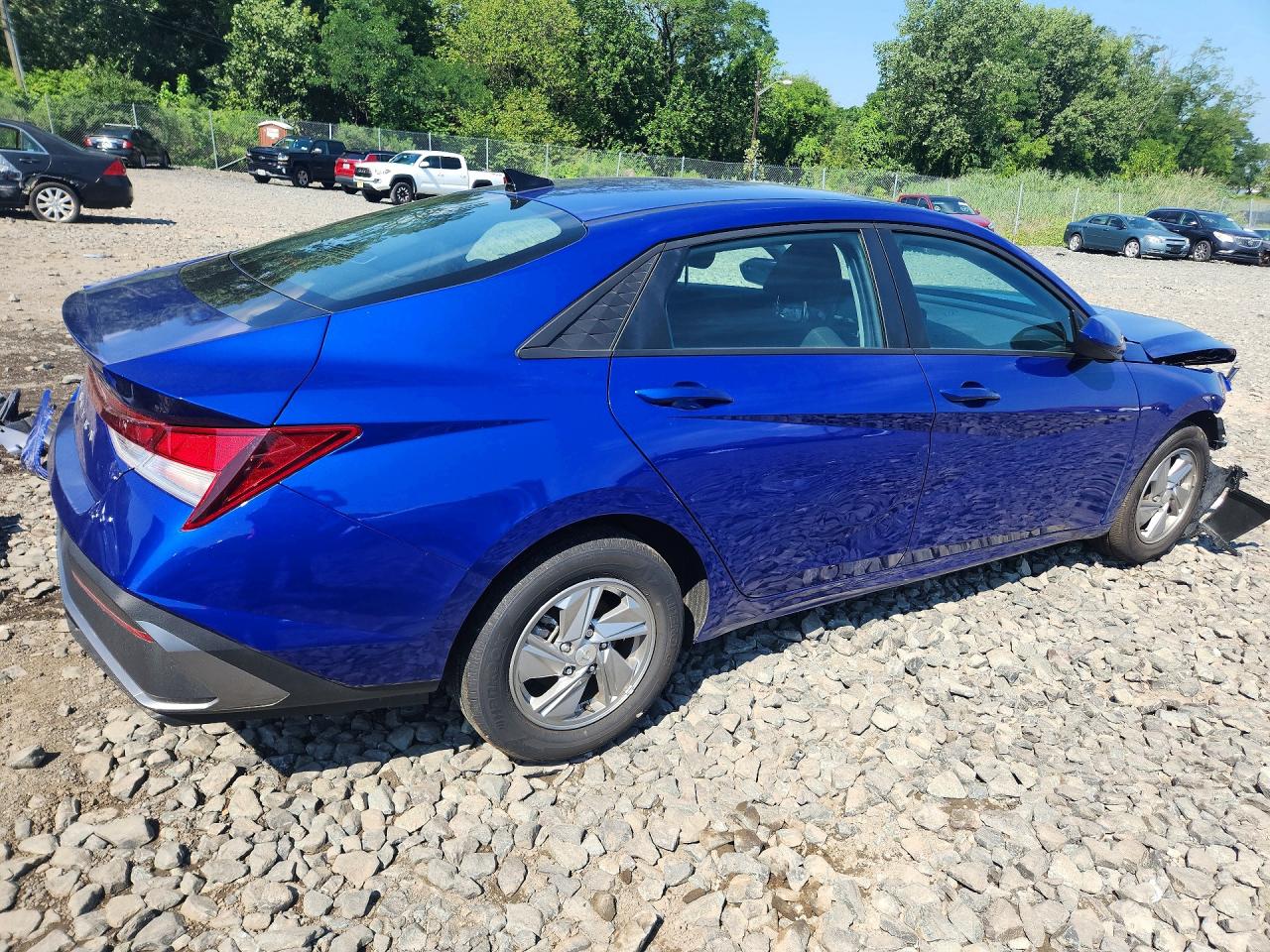 2025 HYUNDAI ELANTRA SE — снимка 3