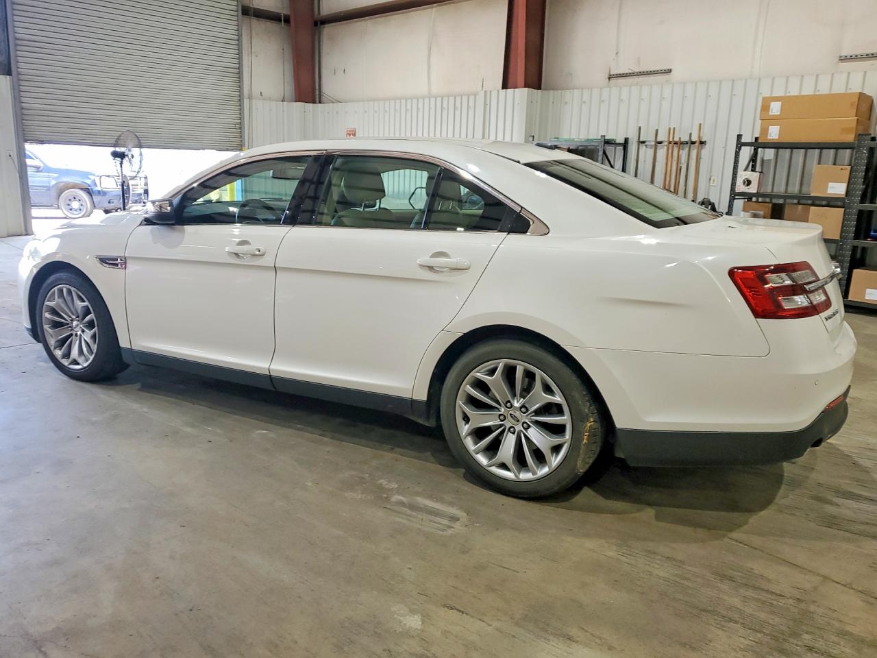 2016 FORD TAURUS LIMITED — снимка 2