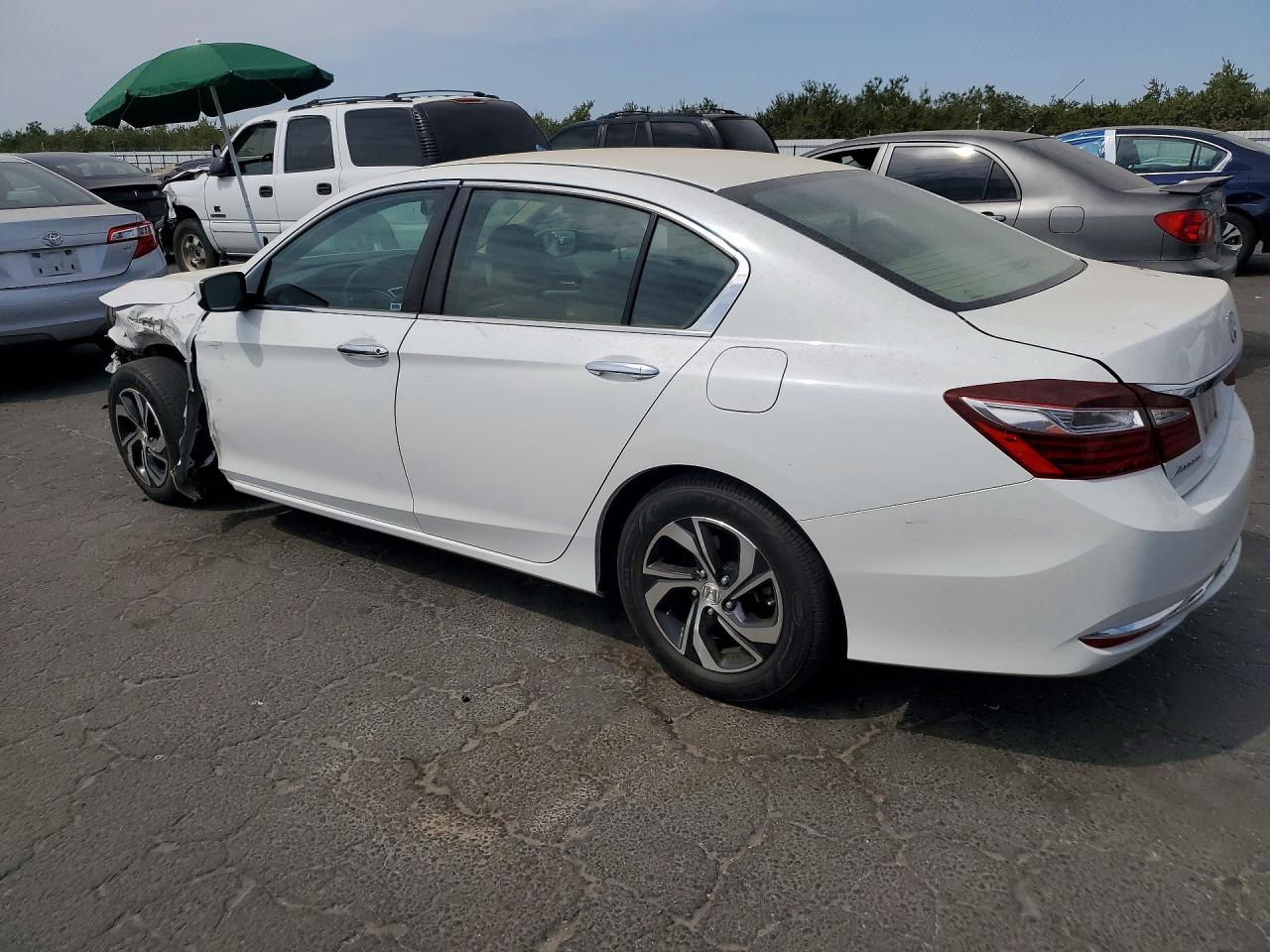 2017 HONDA ACCORD LX — снимка 2