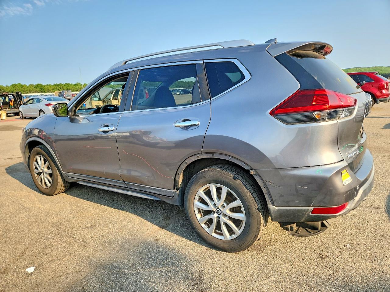 2018 NISSAN ROGUE SV — снимка 2