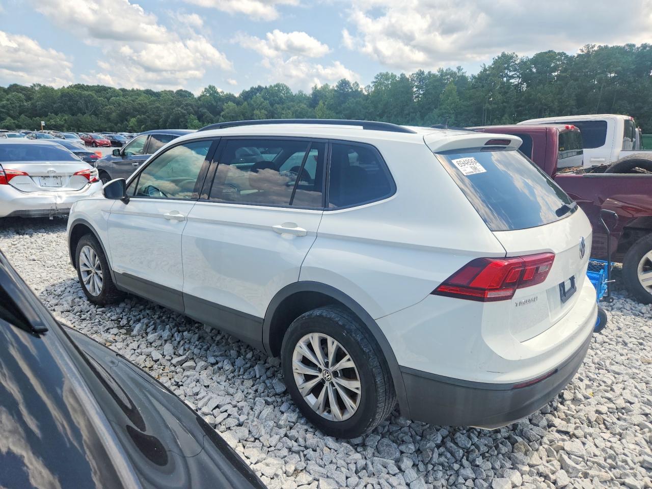2020 VOLKSWAGEN TIGUAN S — снимка 2