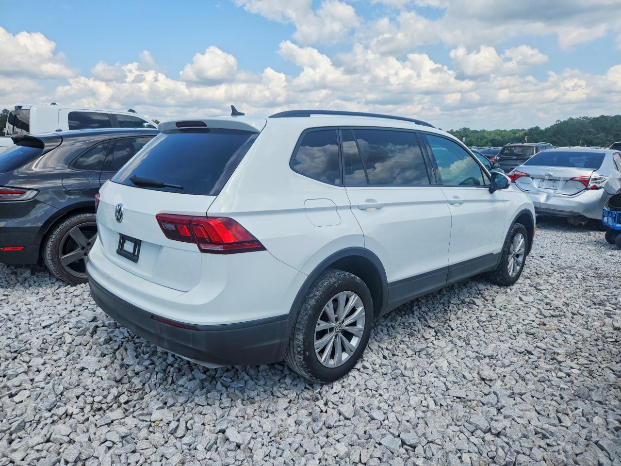 2020 VOLKSWAGEN TIGUAN S — снимка 3