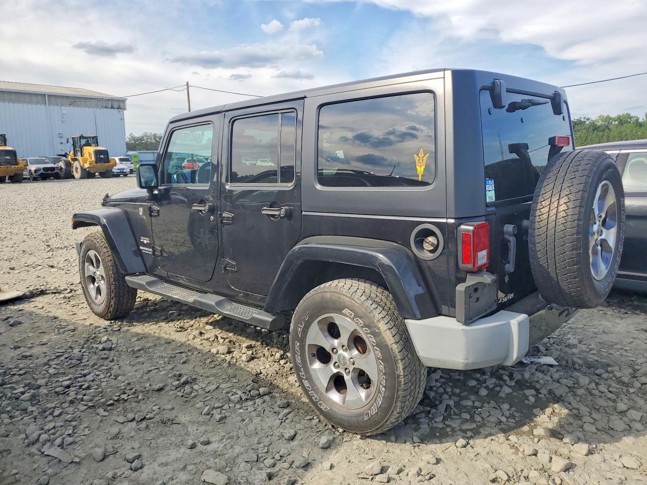 2016 JEEP WRANGLER UNLIMITED SAHARA — снимка 2